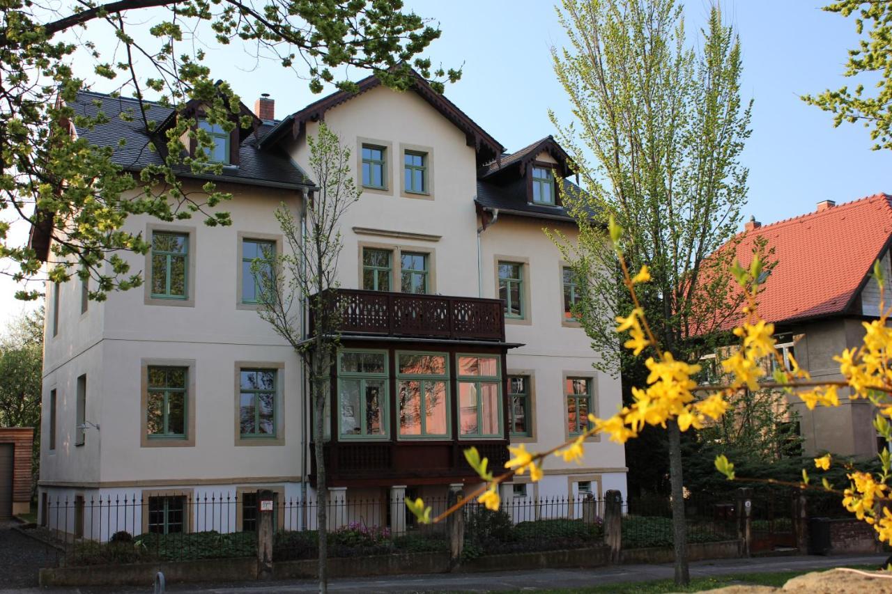 Traumhafte Etagenwohnung In Guenderzeitvilla Dresden Exterior photo