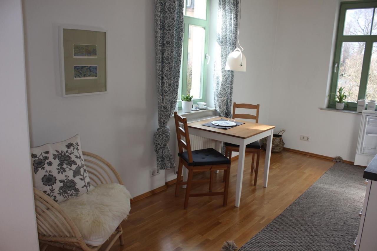 Traumhafte Etagenwohnung In Guenderzeitvilla Dresden Exterior photo