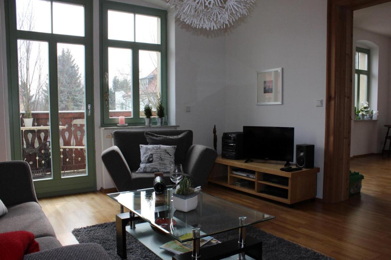 Traumhafte Etagenwohnung In Guenderzeitvilla Dresden Exterior photo